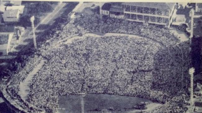 The huge crowd at a Billy Graham crusade in Brisbane in 1959.