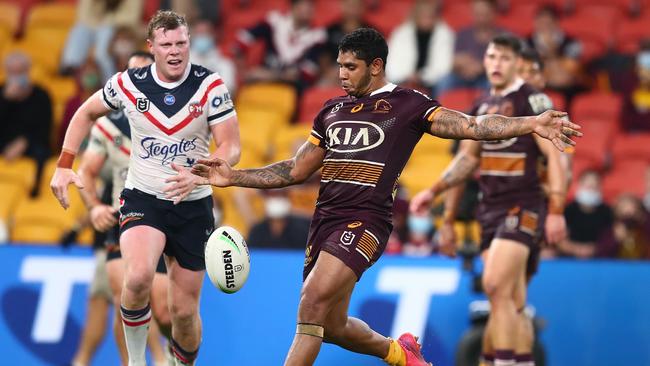 The Broncos remain hopeful Albert Kelly will be fit to face the Warriors.