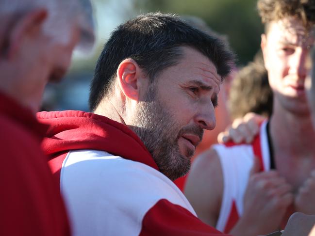 Red Hill coach signs contract extension