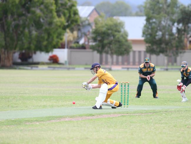 Palm Beach Currumbin (batting) vs. Helensvale in Community Div 1 Koby Movigliatti. 25 November 2023 Palm Beach Picture by Richard Gosling