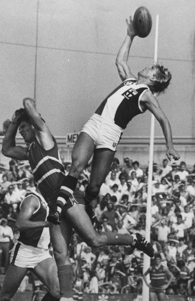 Trevor Barker flies against Footscray in 1981.