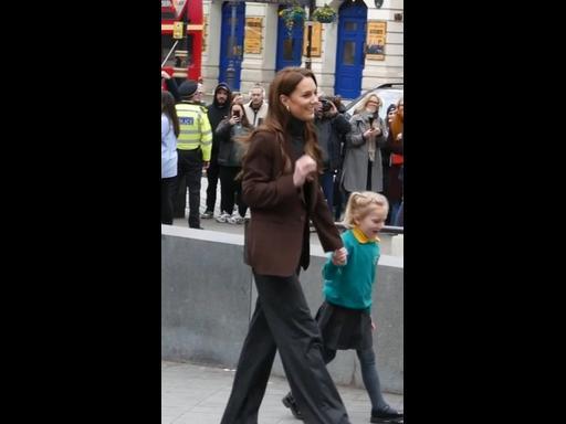 Princess Catherine joins school trip to London gallery