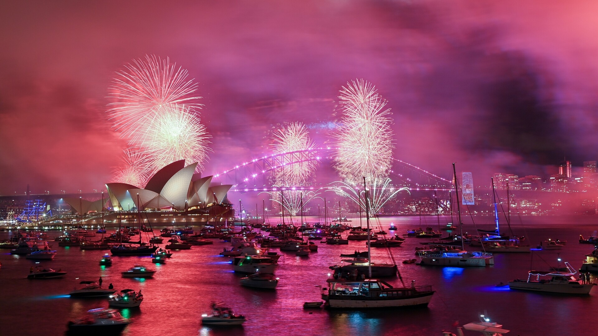 Sydney celebrates 2025 with a dazzling fireworks display