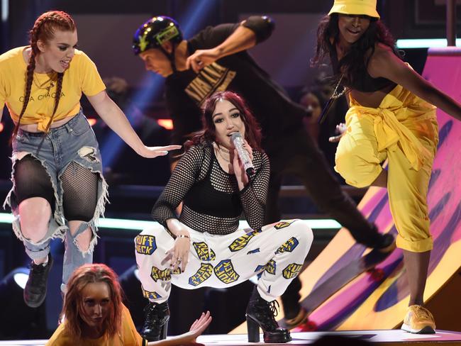 Noah Cyrus performs 