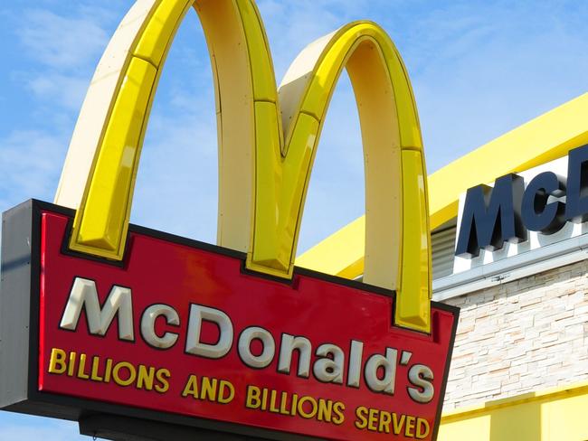 (FILES) In this file photo taken on September 10, 2016, a McDonald's restaurant in Gettysburg, Pennsylvania. - Despite appealing to America's love affair with bacon and donuts, McDonald's reported a dip in first-quarter profits on April 30, 2019. The fast-food giant scored a solid 4.5 percent jump in first-quarter comparable sales in its home market, lifted by special offers including "the Bacon Event" and the "Donut Sticks" launch. (Photo by Karen BLEIER / AFP)