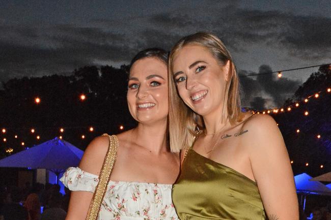 Shinka De Zoysa and Sara Gibbons at ‘So Cal on The Lawn’ at The Star Gold Coast.Picture: Regina King