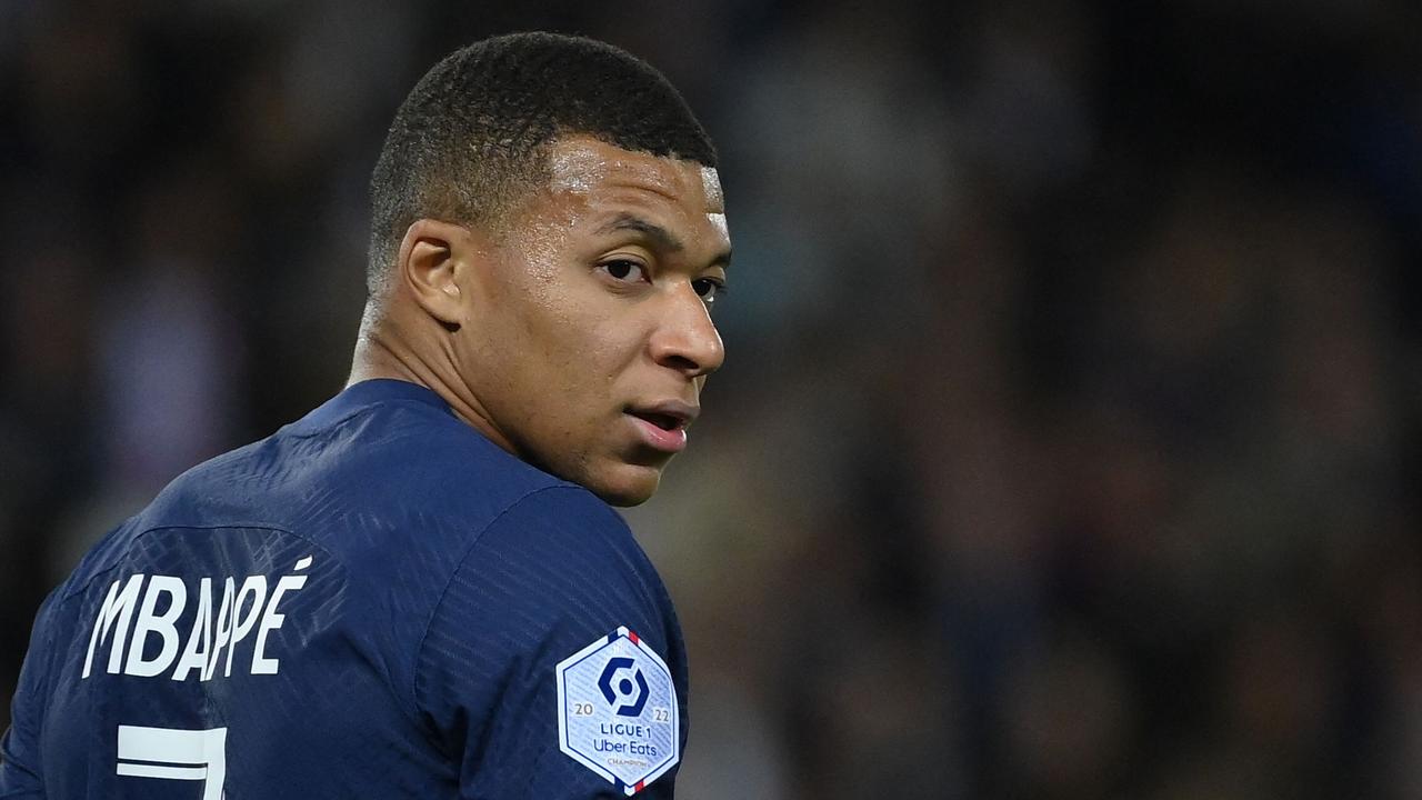 Kylian Mbappe looking to leave Paris Saint-German