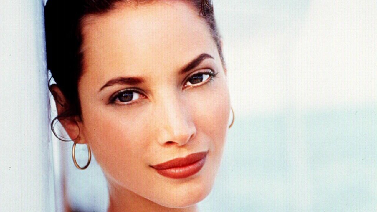 Christy Turlington returns to modeling after 25 years at 50 to walk the  runway at NYFW