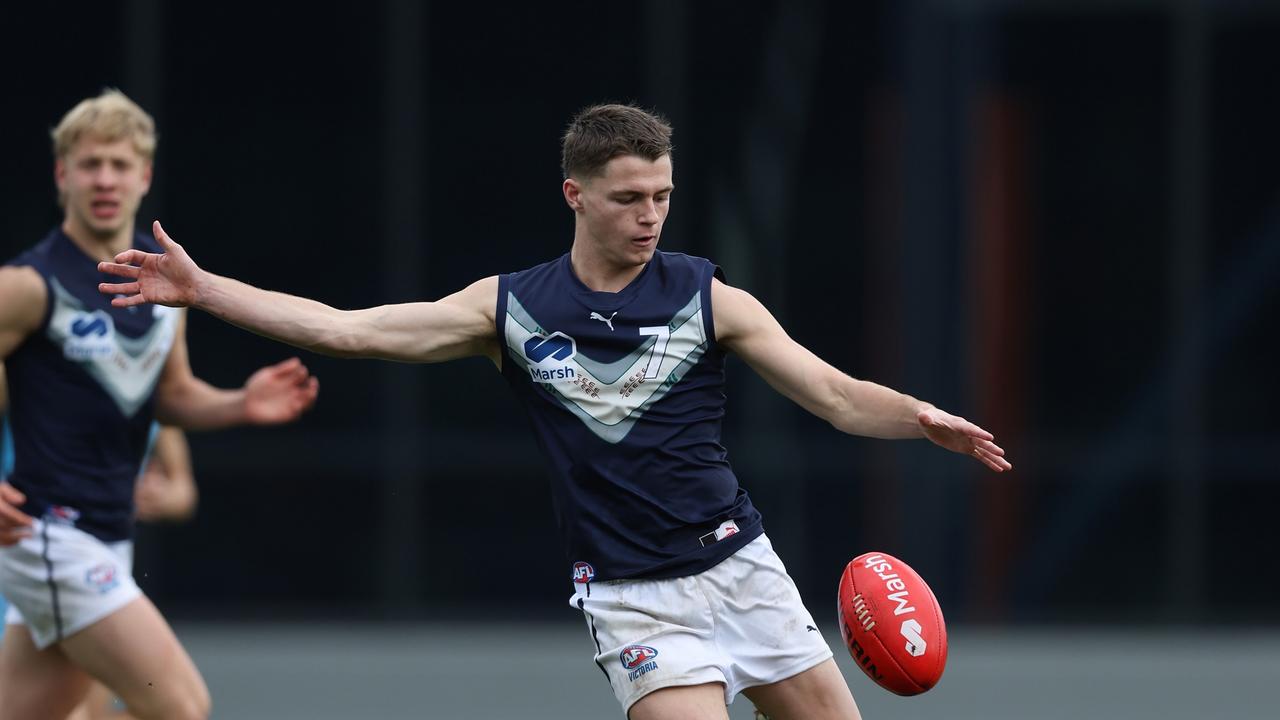 <!DOCTYPE html PUBLIC "-//W3C//DTD HTML 4.0 Transitional//EN" "http://www.w3.org/TR/REC-html40/loose.dtd"><html><body><p>And Harrison Oliver is joining him at GWS. (Photo by Rob Lawson/AFL Photos)</p></body></html>