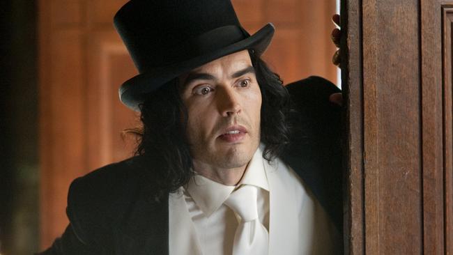 Russell Brand as he appears in the film Arthur.