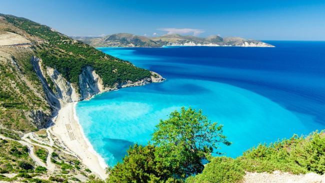 20 best hotels in Greece, from Santorini to secret spots | Photos ...