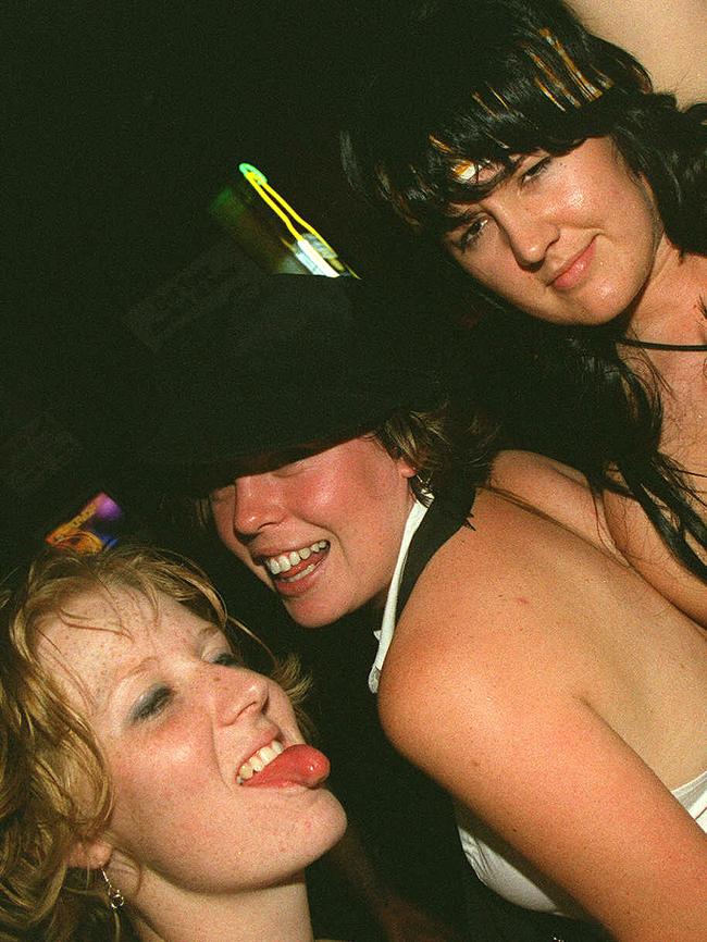 Shannon McConnell, Jess Pascoe and Sally Taylor at Surfers Paradise Beer Garden in 2003.