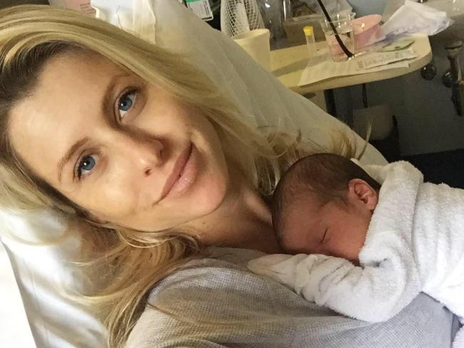 Belinda’s selfie in hospital with newborn baby Hendrix.