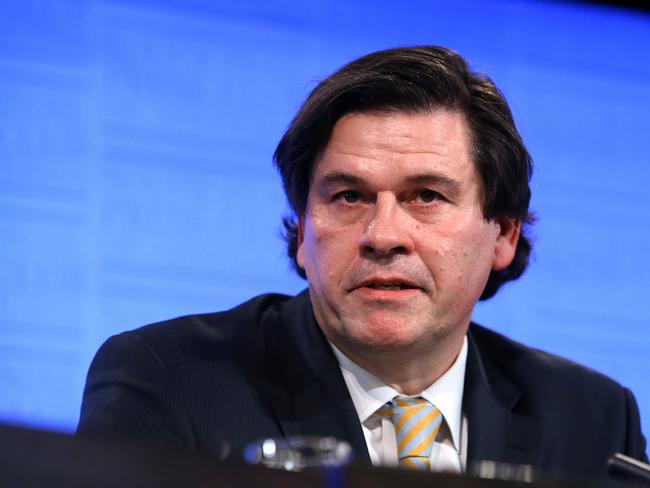 AIGÕs Innes Willox and CFMEUÕs National Secretary Dave Noonan in an Industrial Relations Debate at the National Press Club in Canberra. Picture Kym Smith