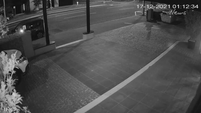 CCTV footage shows moments before black Audi was stolen in East Melbourne