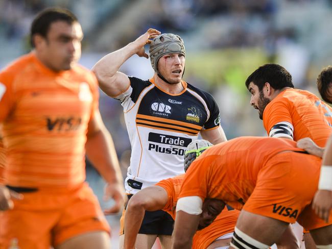 Brumbies' David Pocock with blood running down his face during the Round 10 Super Rugby match between the Brumbies and the Jaguares at GIO Stadium in Canberra, Sunday, April 22, 2018. (AAP Image/Rohan Thomson) NO ARCHIVING, EDITORIAL USE ONLY