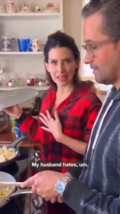 Hilaria Baldwin forgets basic English word