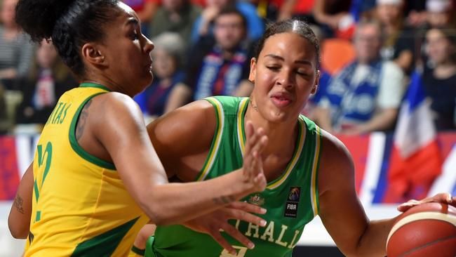 Teammates at odds with Cambage before Opals withdrawal