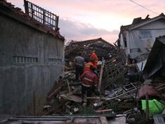Death toll rises from Indonesian earthquake