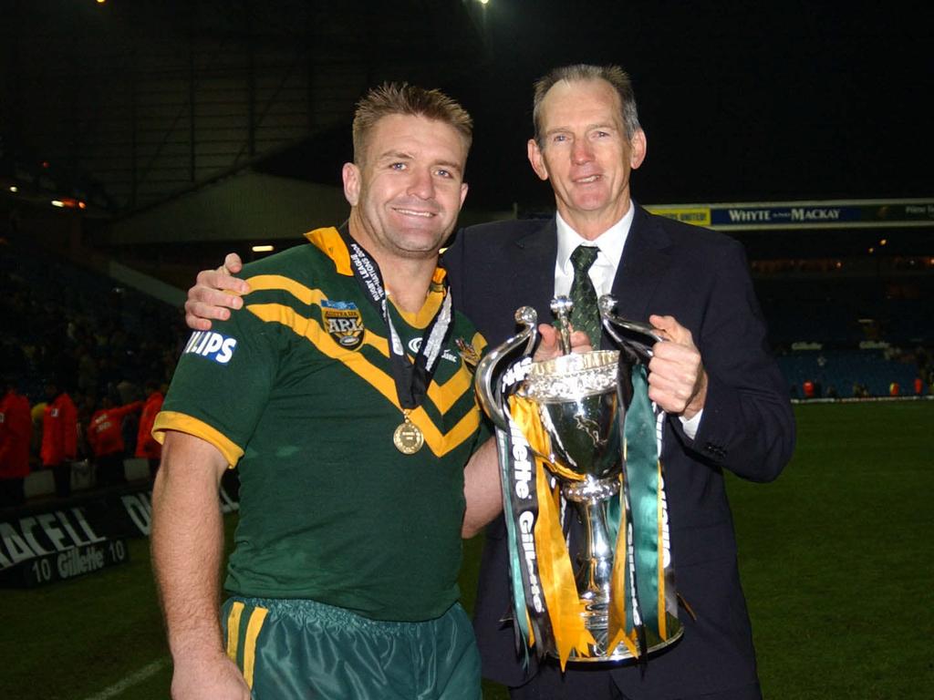 Former Australia coach Wayne Bennett gave Bulldog the cold shoulder in an elevator during a Kangaroos tour in Leeds.