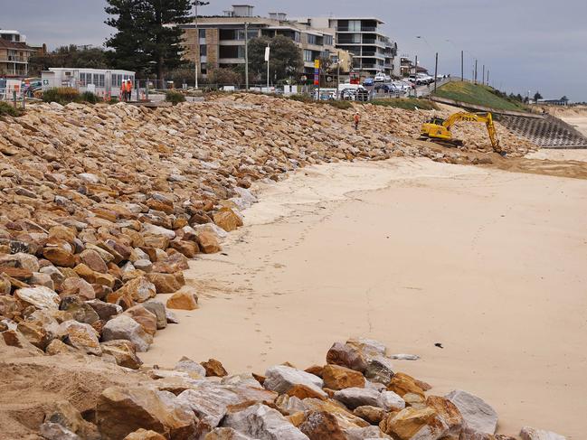 Why seven tonnes of rocks have been dumped at Cronulla Beach