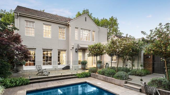 This Toorak mansion fetched a reputed $13,225,000.