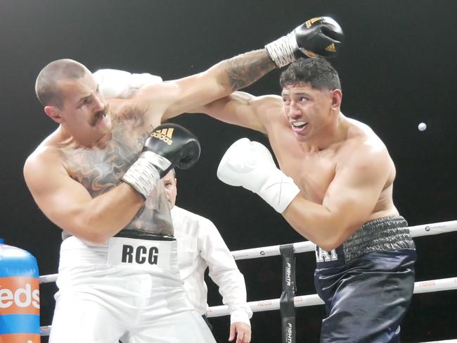 Jason Taumalolo (R) altered his regular training regimen ahead of a fight against Reagan Campbell-Gillard in October 7 2023. Picture: Blair Jackson.