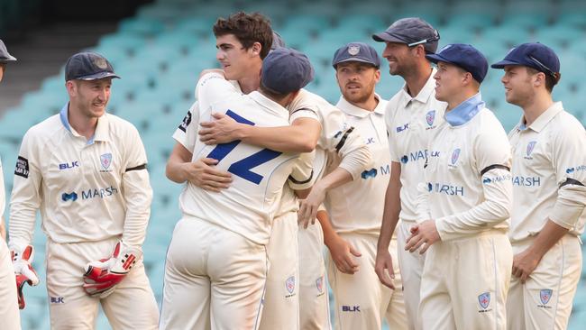 Sean Abbott of the Blues celebrates after bowling Sam Heazlett of Queensland during day 3 of the Sheffield Shield cricket match between New South Wales and Queensland at the SCG in Sydney, Monday, December 9, 2019. (AAP Image/Craig Golding) NO ARCHIVING, EDITORIAL USE ONLY, IMAGES TO BE USED FOR NEWS REPORTING PURPOSES ONLY, NO COMMERCIAL USE WHATSOEVER, NO USE IN BOOKS WITHOUT PRIOR WRITTEN CONSENT FROM AAP