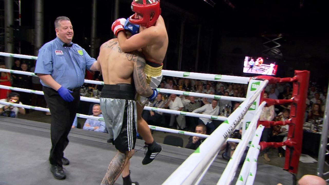 Sonny Bill Williams V Stu Laundy Result: The Banger Under The Hanger ...