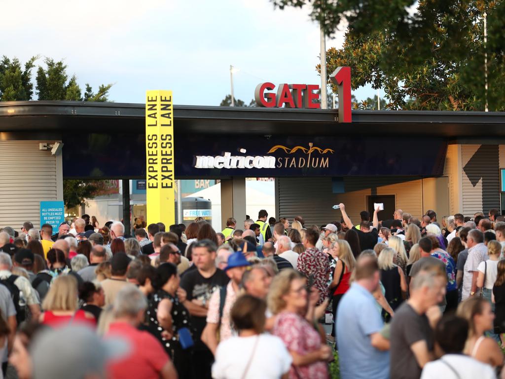 Crowds arrive to see Queen live. Photograph: Jason O'Brien