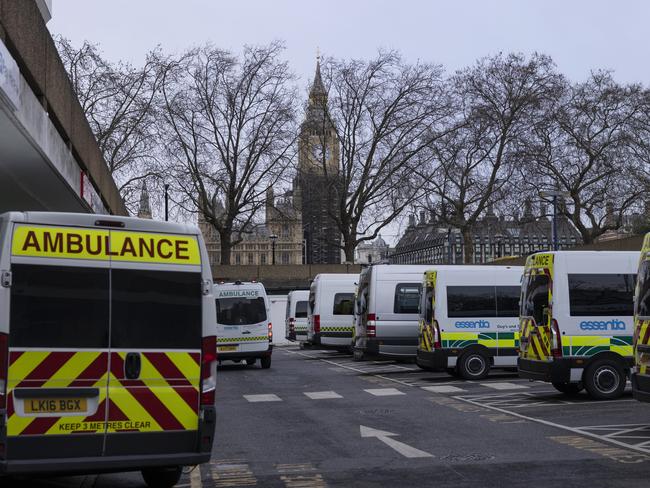 Ambulances sit parked at St Thomas' Hospital in London, England where nearly one in 10 NHS staff are off work home either sick or self-isolating with the Omicron variant. Picture: Getty Images