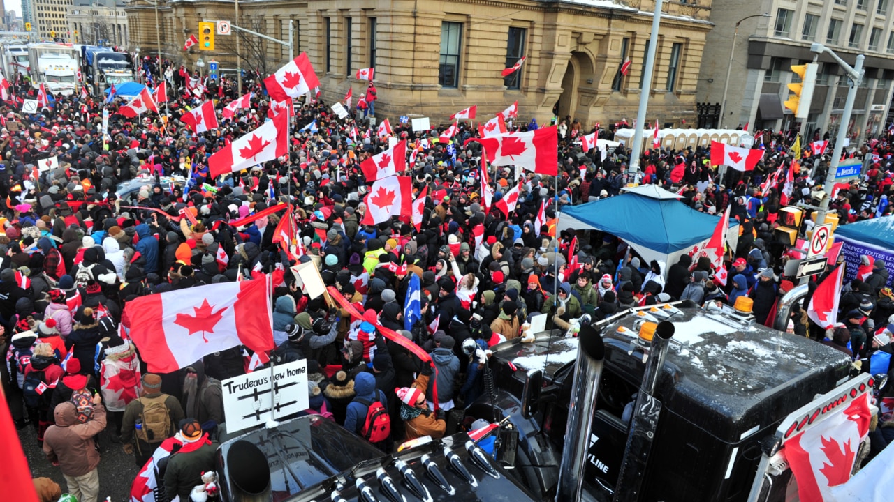 Thousands of demonstrators remain in Ottawa despite facing huge fines