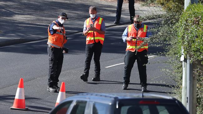 WorkSafe Inspectors at the scene. Cyclist fatality on Osborne Esplanade Kingston Beach. Picture: Nikki Davis-Jones