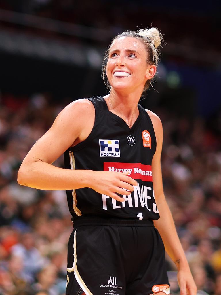 Lauren Nicholson signs on just six weeks after having her first child. Picture: Mark Kolbe/Getty Images
