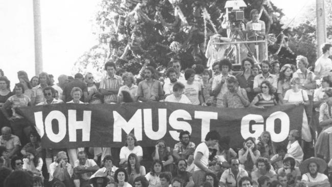 A 1978 right to march protest at Brisbane’s King George Square. (Pic: courtesy Fryer Library)