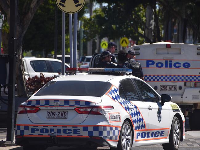 Man with fake gun arrested outside Mackay CBD shop