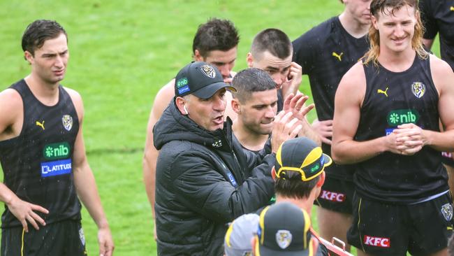 Adem Yze talks to his troops. Picture: Ian Currie