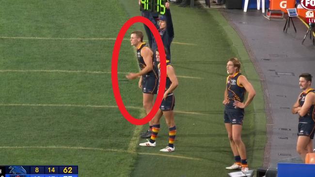 Jordan Dawson left stranded on the Crows bench. Credit: Channel 7