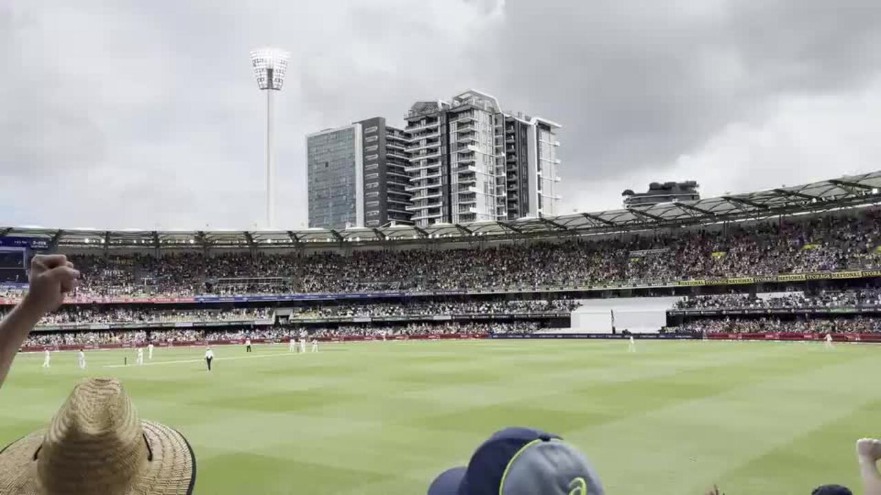 Gabba crowd erupts as Travis Head brings up century