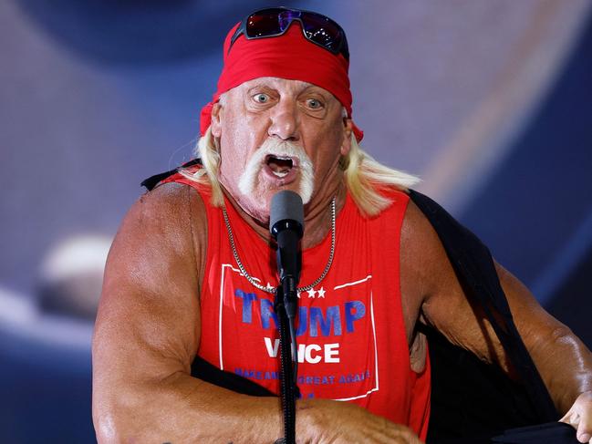 MILWAUKEE, WISCONSIN - JULY 18: Professional entertainer and wrestler Hulk Hogan rips his shirt as he speaks on stage on the fourth day of the Republican National Convention at the Fiserv Forum on July 18, 2024 in Milwaukee, Wisconsin. Delegates, politicians, and the Republican faithful are in Milwaukee for the annual convention, concluding with former President Donald Trump accepting his party's presidential nomination. The RNC takes place from July 15-18.   Chip Somodevilla/Getty Images/AFP (Photo by CHIP SOMODEVILLA / GETTY IMAGES NORTH AMERICA / Getty Images via AFP)