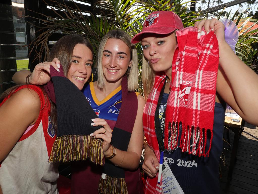 AFL grand final celebrations around Geelong. Edge Geelong. left: Lauren Birkett, Payton Booth and Antonia McFarlane Picture: Mark Wilson