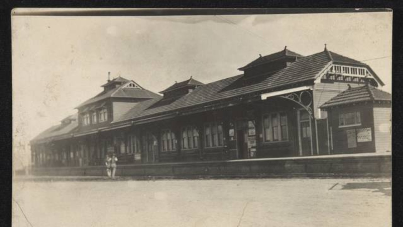 Historic shot of Gympie train station.