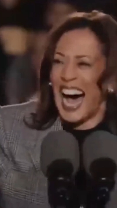 "Michael Scott moment": Kamala Harris' bizarre chant request