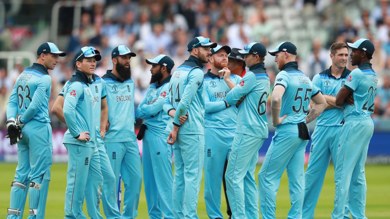 England are on the brink of disaster. Photo: David Rogers/Getty Images.