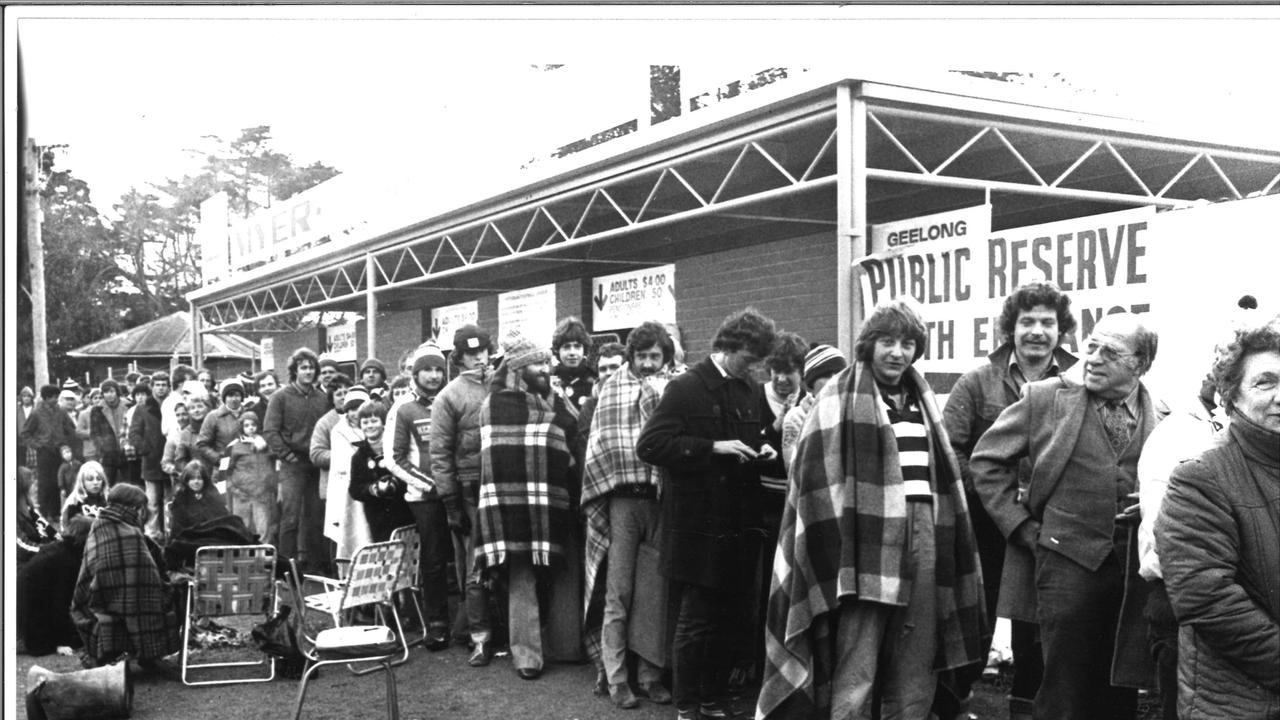 Kardinia Park. Cats fans lining up for tickets on September 1, 1981.