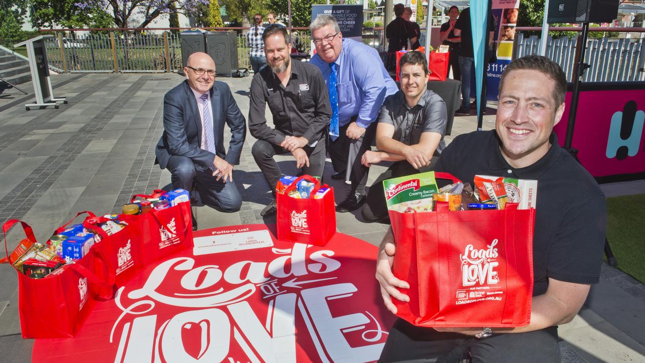 ( Back from left ) Peter Lock, CEO Heritage Bank, Todd Stewart, Downs Framing Studio, Derek Tuffield, Lifeline and Warren Games, Serengeti Print Group with Matt Gregg, Metro Care ( in front ). Loads of Love launch. Monday, 12th Nov, 2018.