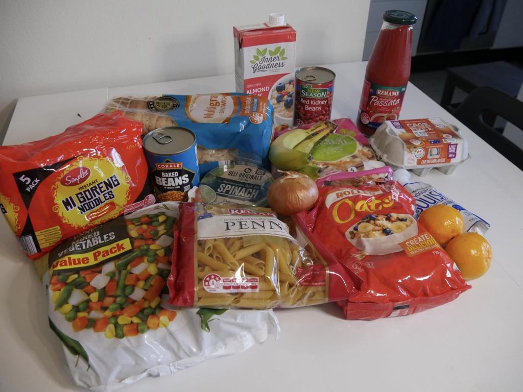 The man shared how he had bought roughly a week's worth of meals on a budget from Aldi. Picture: Facebook/Aldi Fans Australia