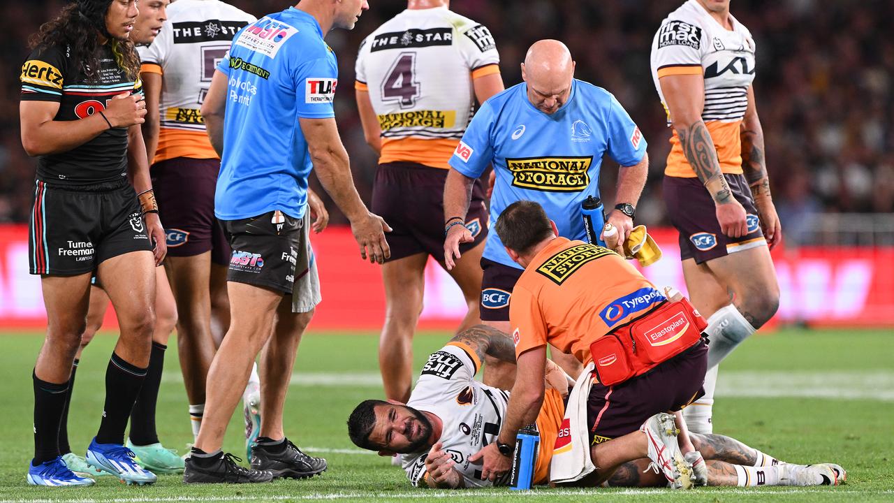 Adam Reynolds down with a groin issue (Photo by Bradley Kanaris/Getty Images)