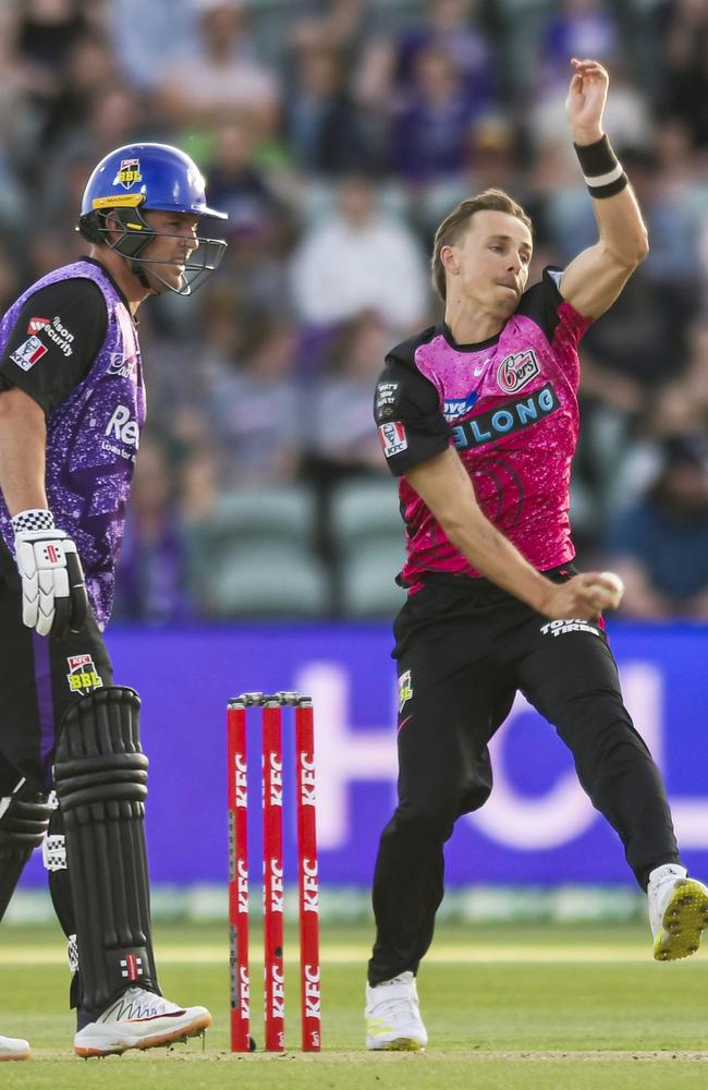 Curran bowling during the fixture against the Hurricanes. Picture: Simon Sturzaker/Getty Images