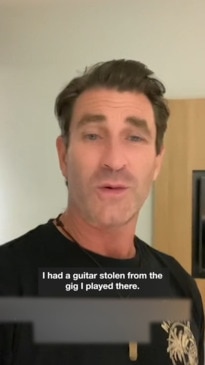 Pete Murray gets stolen guitar back after over a decade